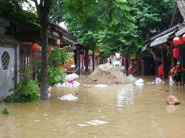 抗洪态势十分严峻均受到洪水侵袭阆中滨江路部分路段和古城部分区域