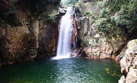 区的朋友对安徽大别山旅游风景区一定不陌生,但今天我们想介绍的霍山