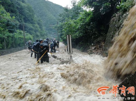 1 12 中新网7月12日电 综合消息,近日,四川,甘肃,陕西部分地区连续