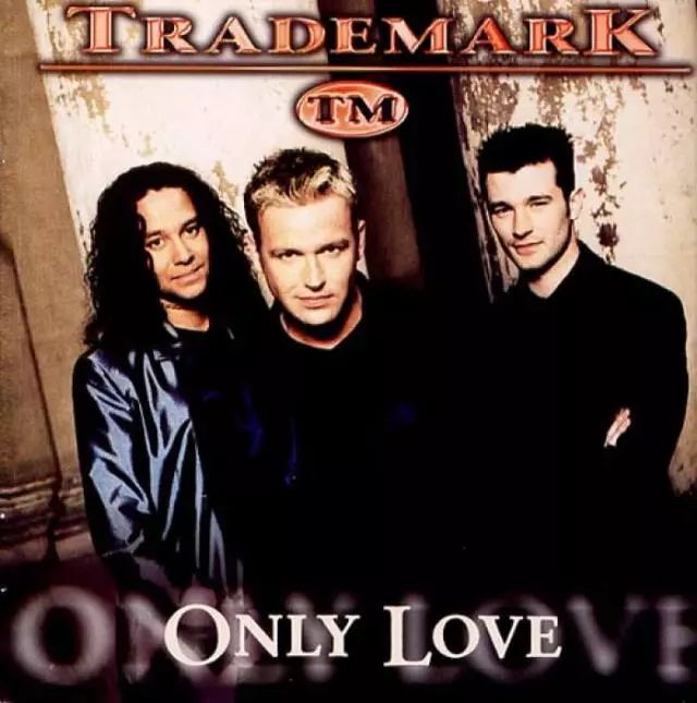 only love是trademark乐队的第三张专辑《only love》中最好听的一首