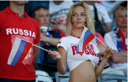 FIFA要求赛事转播减少美女球迷出镜 热点 热图14
