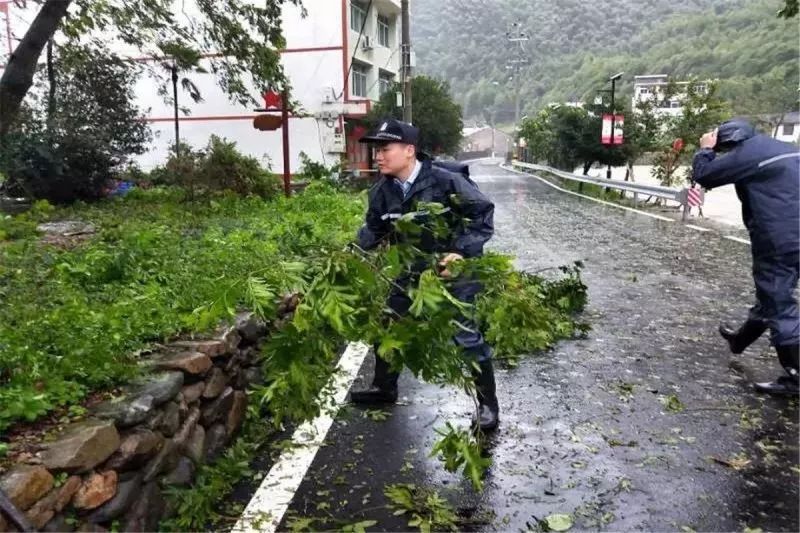 昨天,平阳抗台第一线!照片,视频流出.