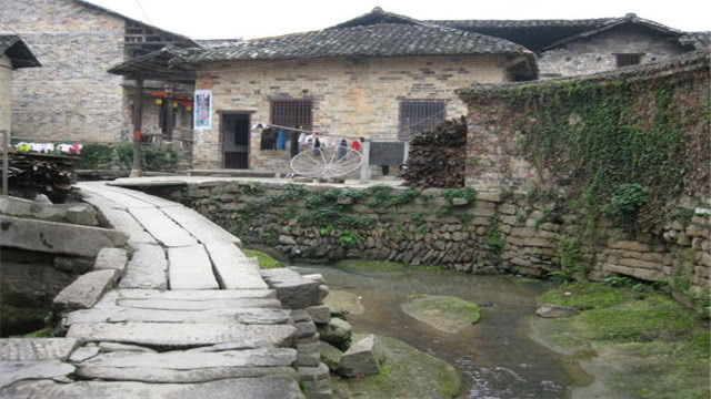 【im电竞】湖南藏着一座民间故宫， 距今600多年，被称为中国第一古村(图4)