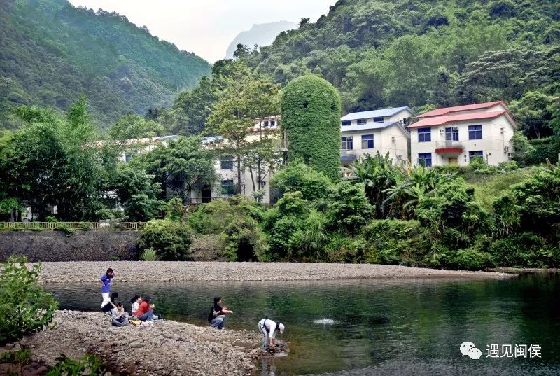 (十八重溪国家重点风景名胜区资料图片)