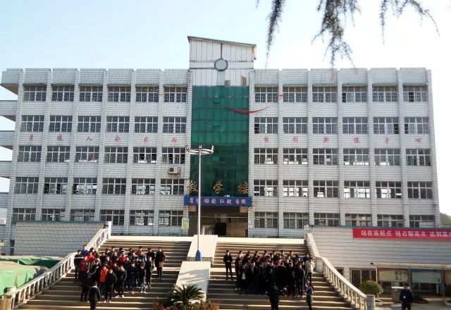 【1038】湖南怀化商业学校,湖南省怀化高级技工学校招生啦!