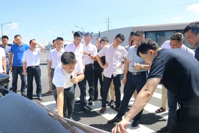 高质量发展参观学习兄弟乡镇交流经验携手并进马桥街道经编园区赴长安