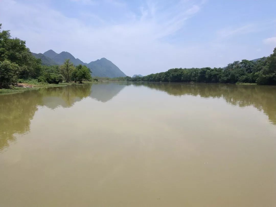 旅游 正文  桂北全州县两河镇因有灌江与新富江在这里相聚,故名两河.