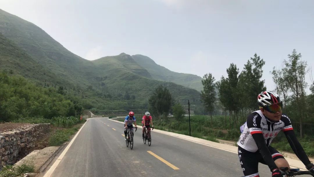 本届自行车比赛选定的是龙西公路"狼牙山—太行水镇"路段,比赛路程24