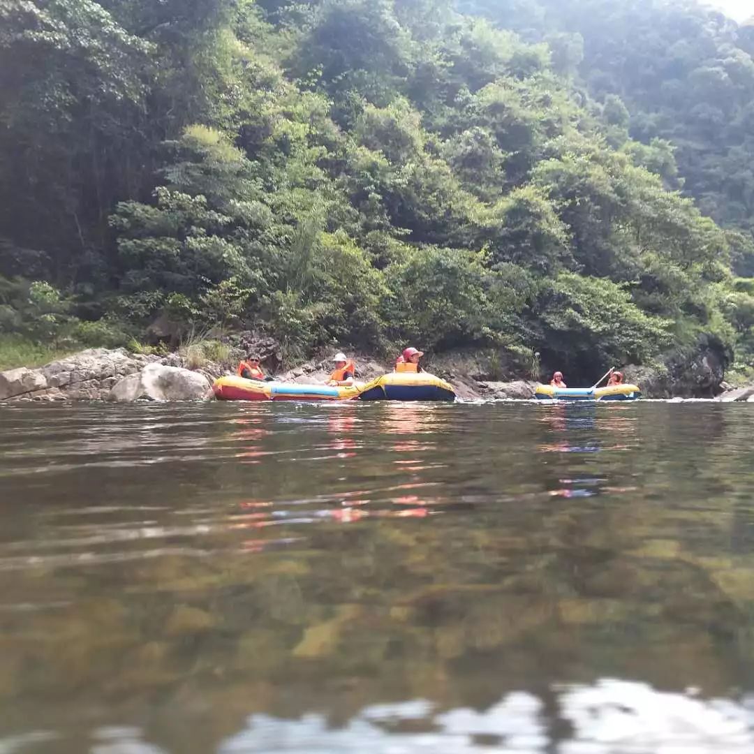 17号特价游!龙岩富溪漂流·水上浆板一日游