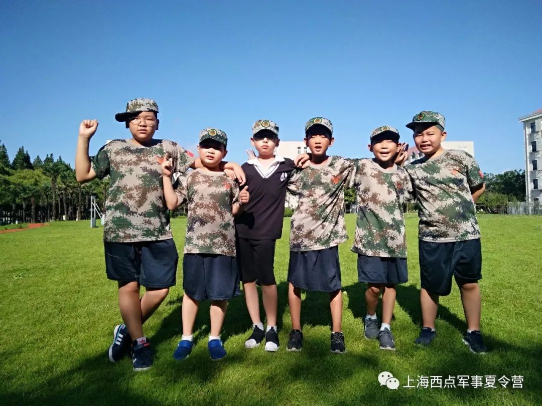 代佳昊 黎天有 杨政乐 陈泽杭陆军(435)班顾力闻 黄轩 刘宇鹏 周心颢