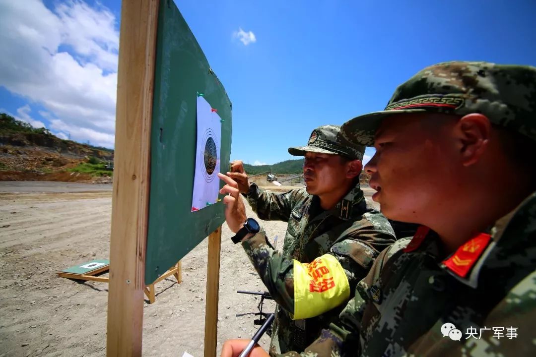 连日来,该支队连续开展多种实战化训练,大力锤炼摔打部队,有效提高了