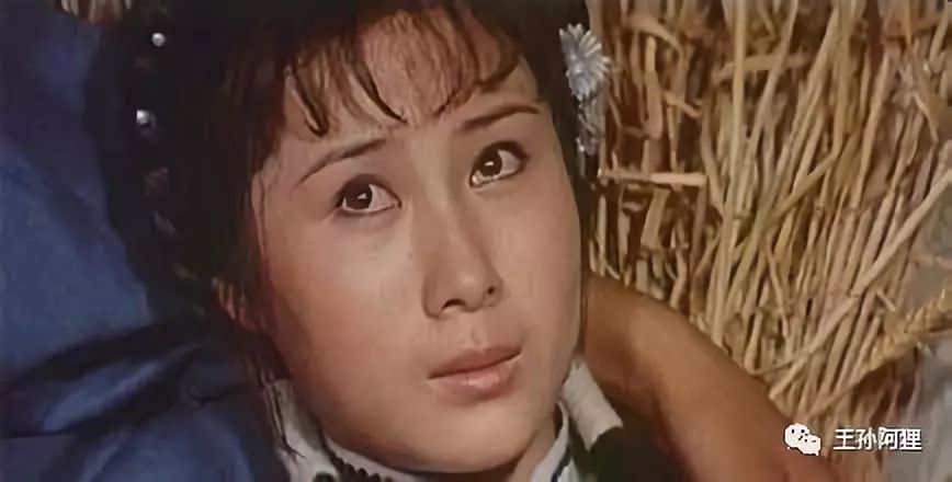 1984年,丁岚在《少林小子》中饰女主角二凤.