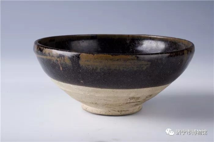 最新作国産平安東峰　花文蓋茶碗　白釉金彩　蓋物　十客 鉢
