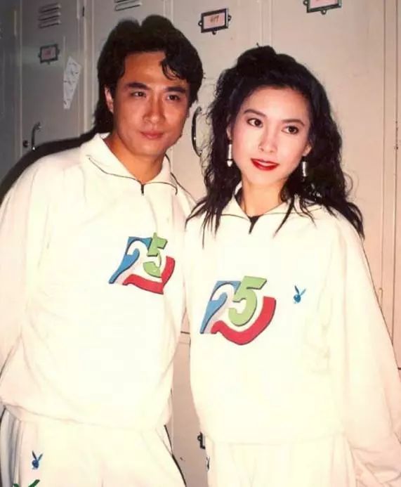 1998年,李婉华出演《马永贞》,再次恋上拍档,不过同何家劲的恋情也是