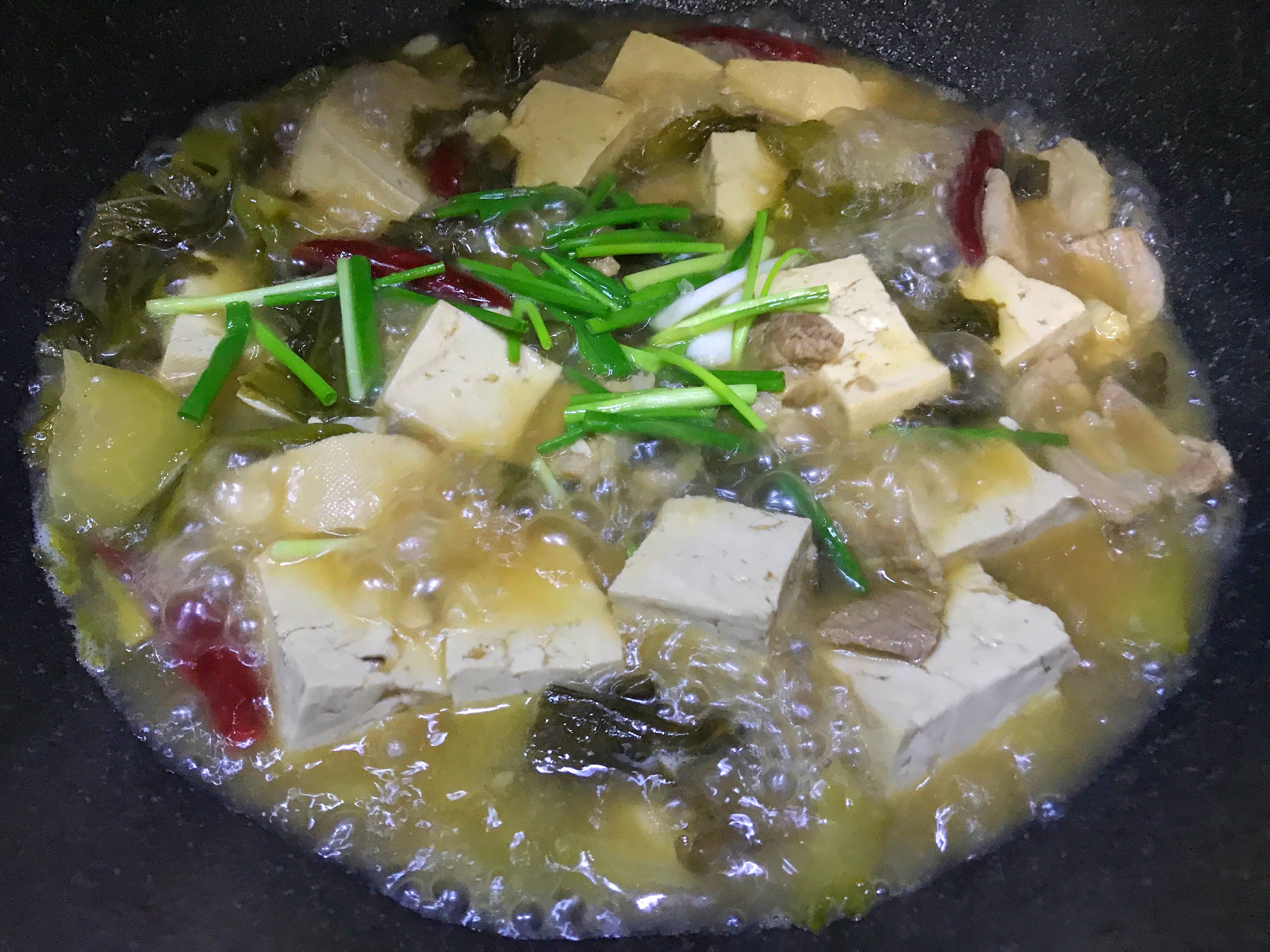 饭店大厨的私房好菜"酸菜炖豆腐,北豆腐这样炖一锅,吃3碗饭