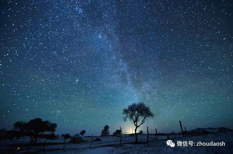 低头永远只有六便士抬头却能拍到最璀璨的月亮和星空TVT体育(图7)