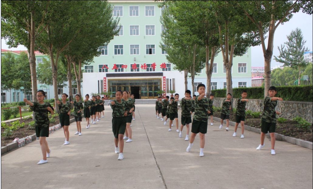 【青·动态】八五四农场学校少年军警校夏令营开营