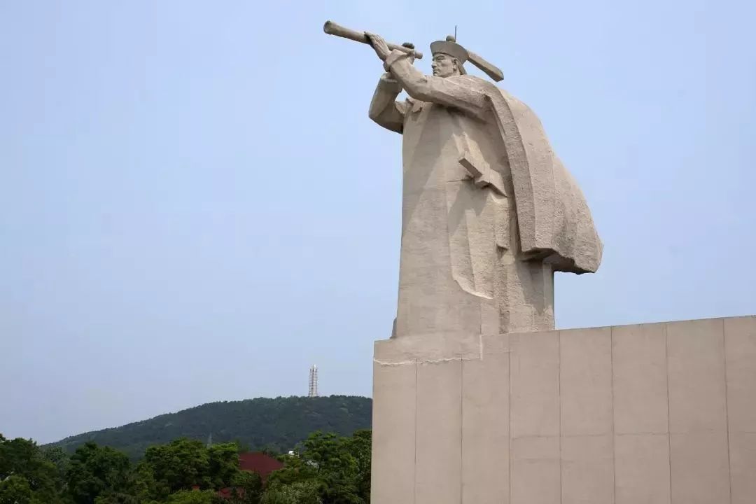 2018年7月,刘公岛上海风习习.