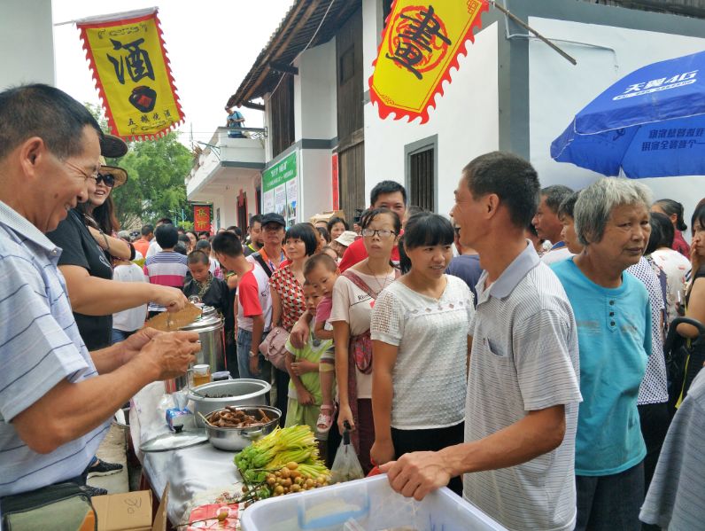 横山县有多少人口_榆林男子醉酒后与家人发生争执,跳井轻生