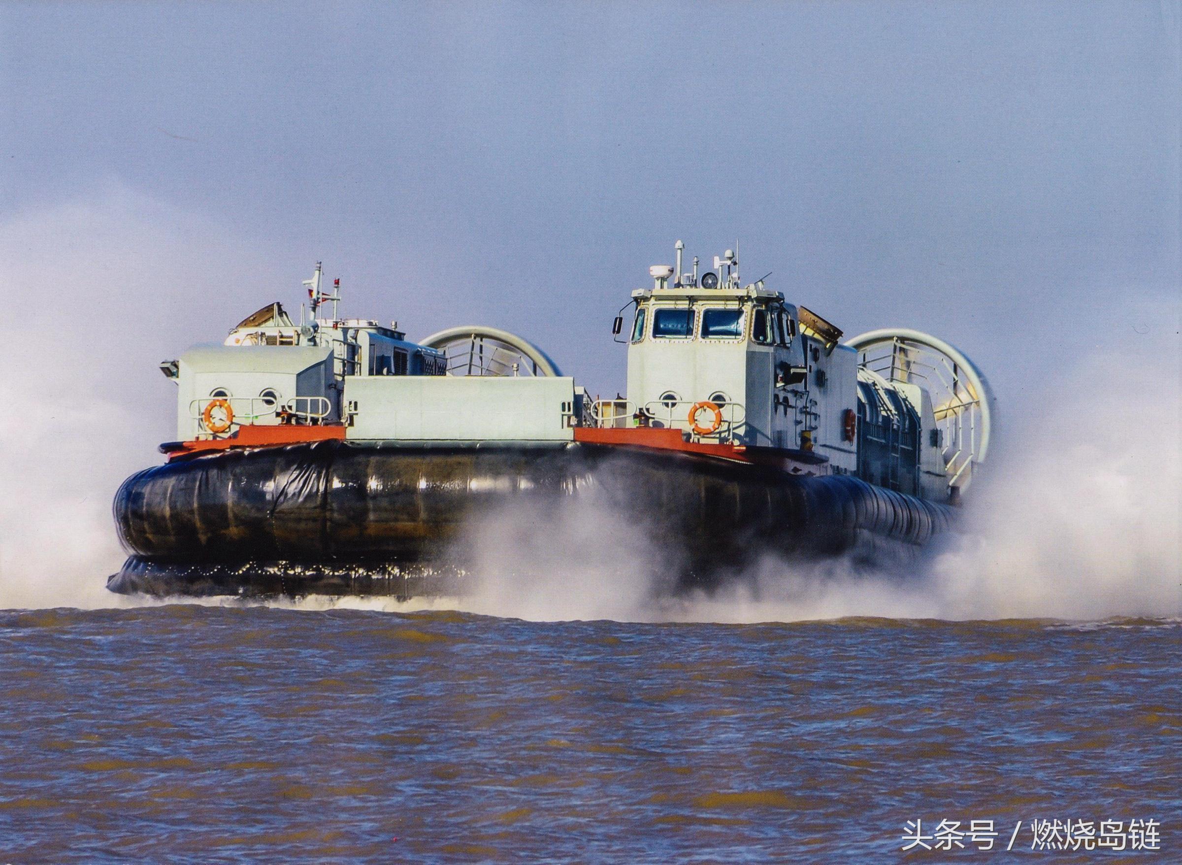 071型船坞登陆舰的好伙伴—726型气垫登陆艇