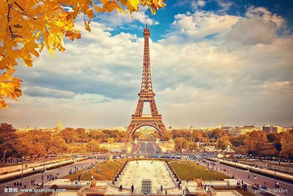 在巴黎的最后一天,旅游车将带您前往巴黎市中心的繁华地段,您可以在