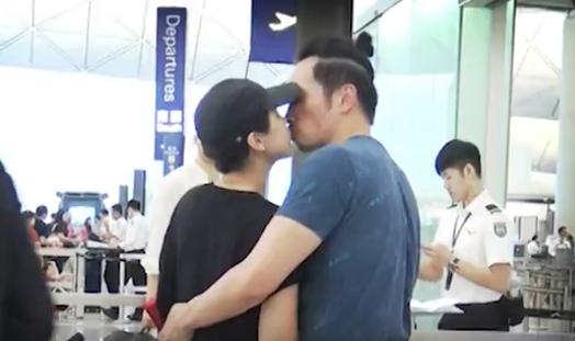 陳茵媺帶仨兒女回加拿大，陳豪與老婆孩子逐一吻別，畫面非常溫馨 娛樂 第8張