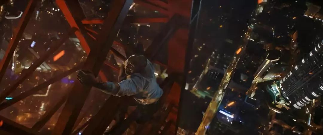 杜比巨幕震撼首映！！「巨石」強森這部片再次開掛！挑戰千米高樓！ 娛樂 第6張