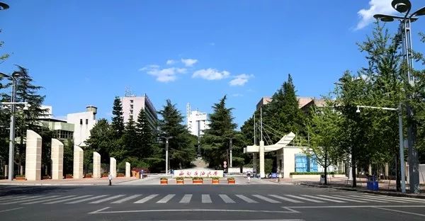 西华师范大学