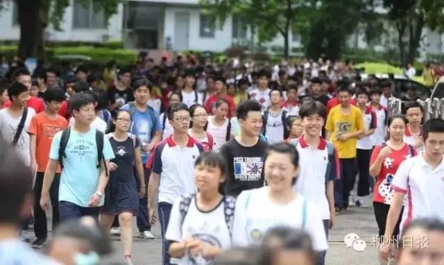 柳州铁一中录取488人 柳州铁一中柳东校区录取314人 市一中录取681人