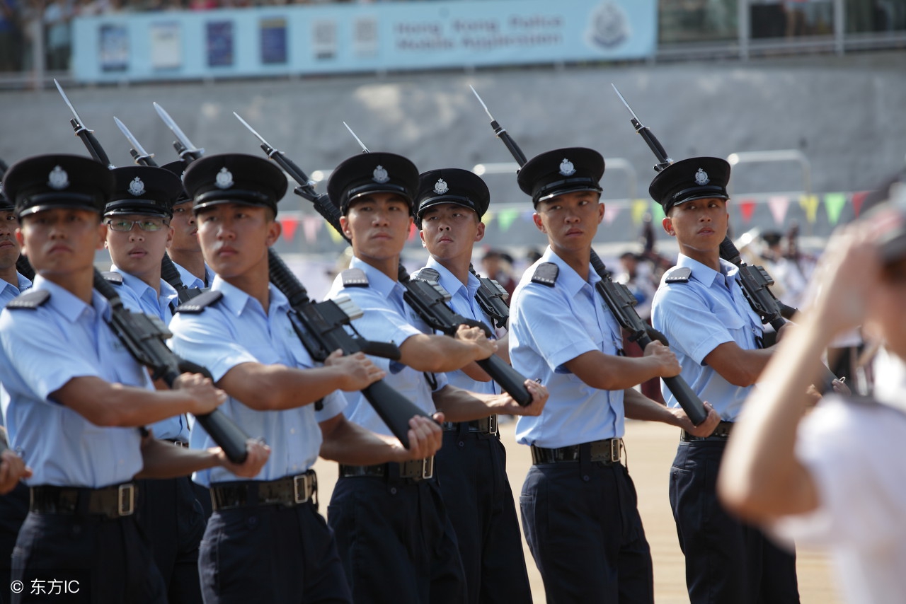 香港警察:内地网友好奇为何有些新人是警员,有些却是督察?