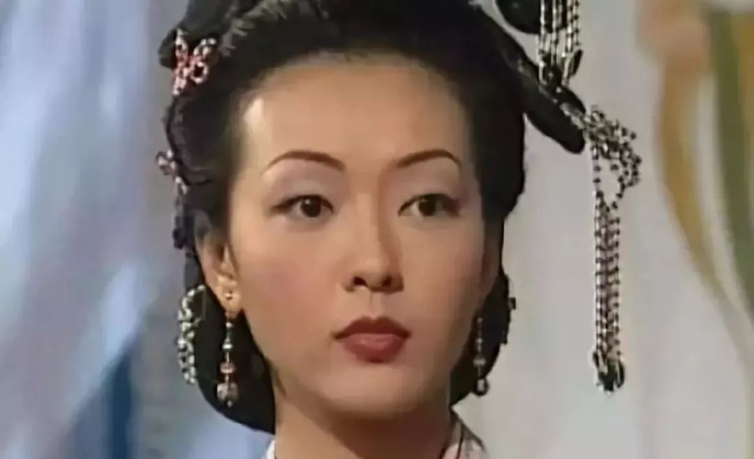 后,郭少芸就获赏识加入到tvb旗下不过最后落选止步于十二强早在1992年