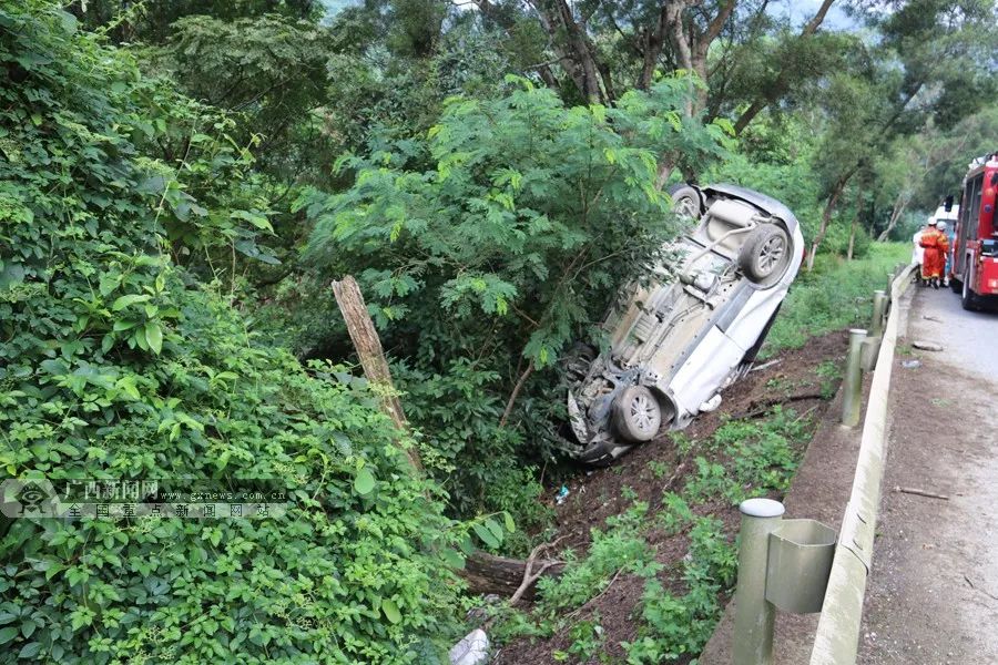 7月17日8时14分,百色市田林县消防中队接到119指挥中心调度:百色市往