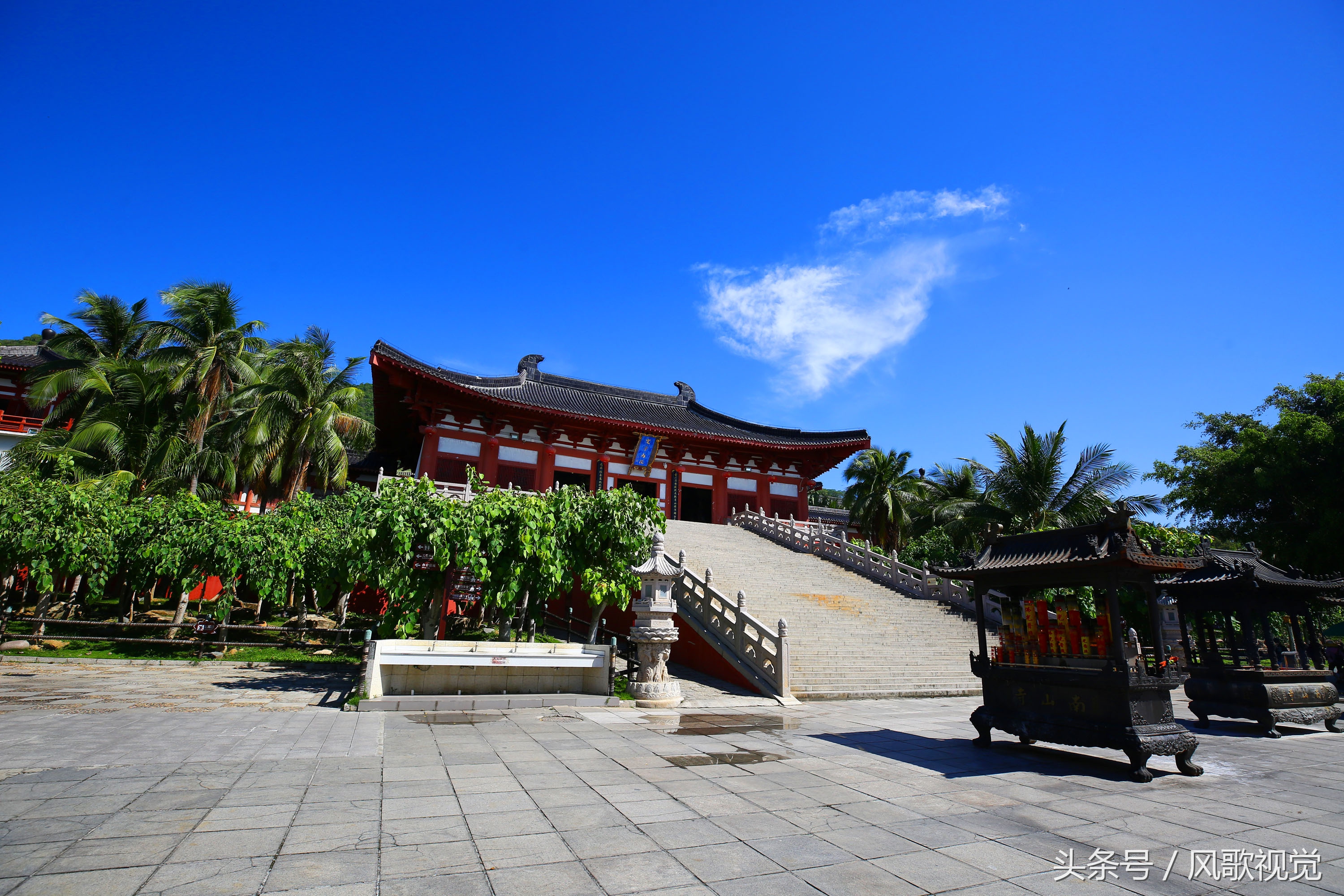 夏日全民旅行记,带你看看中国最南端的佛教寺庙南山寺