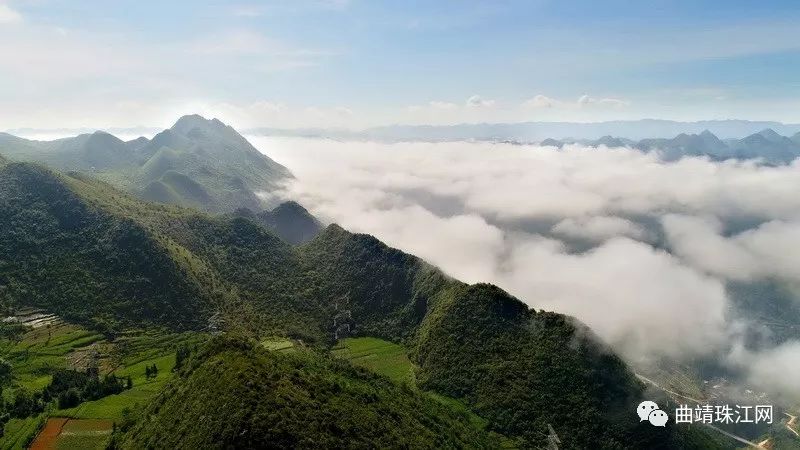 十八连山镇驻地雨汪村位于富源县城南部,距离县城132公里,境内有十八