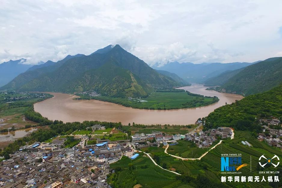 "大江奔流—来自长江经济带的报道"主题采访活动在云南丽江启动