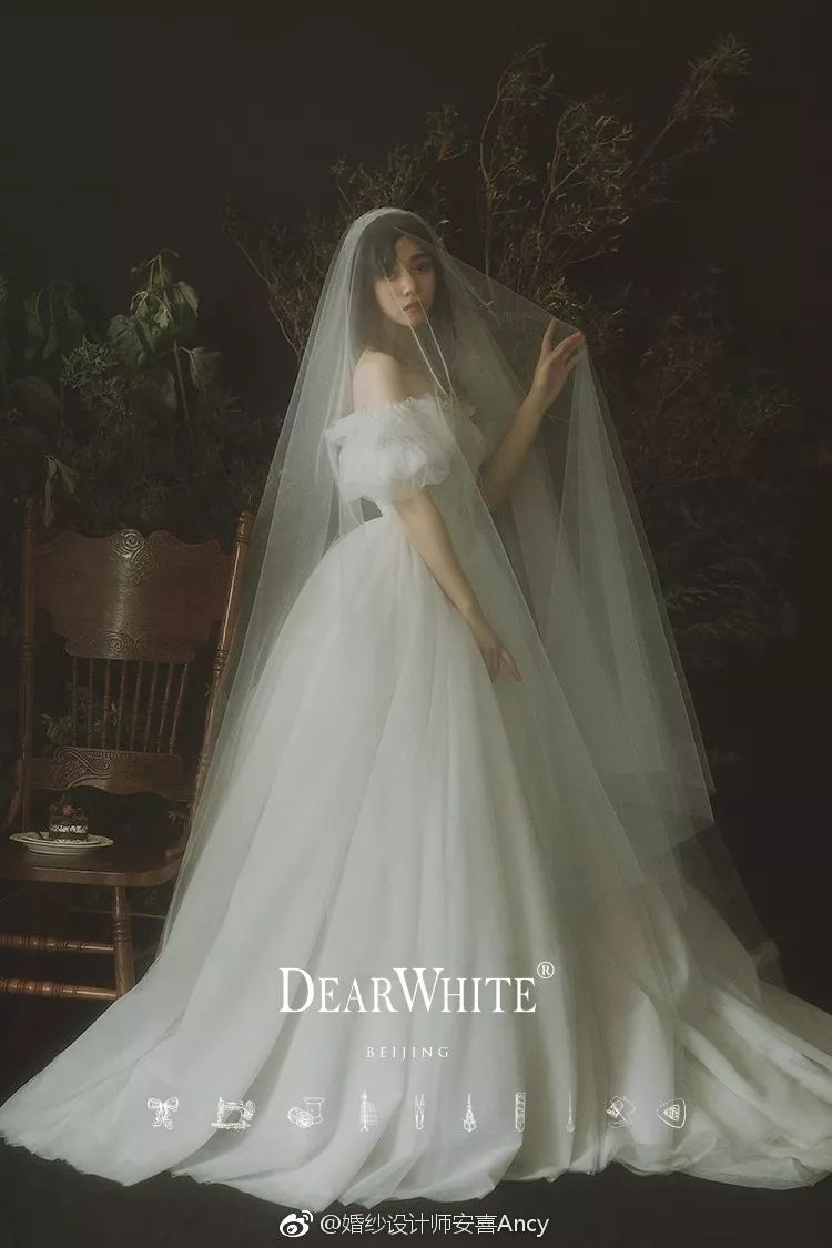 dearwhite婚纱_动漫婚纱情侣头像(2)