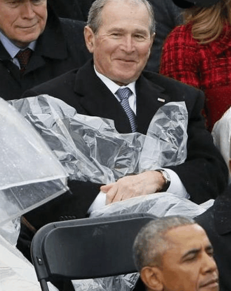 一,特朗普就职典礼,下雨小布什笑,奥巴马一脸的凝重.