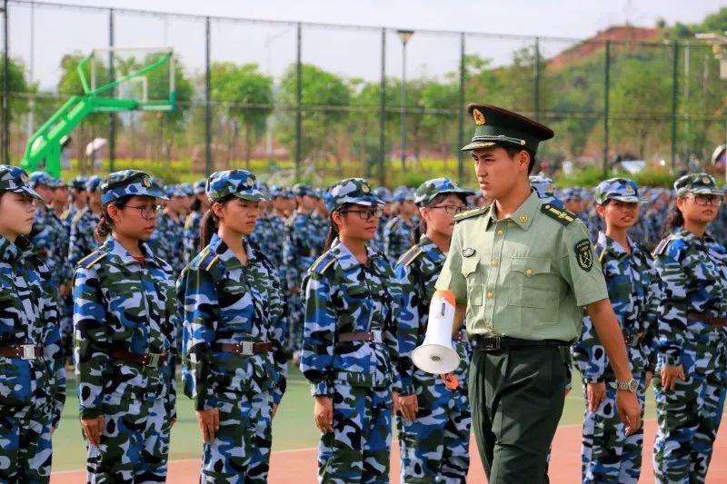 我们留言墙上再见咯~广西师范学院主编 龙妮娜图 甘友桓 韦锐