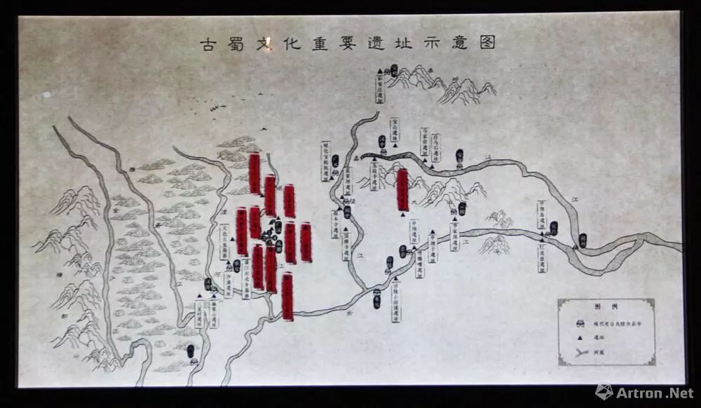 纵目面青铜面像 高66厘米,宽138厘米,厚85厘米 1986年广汉三星堆遗址