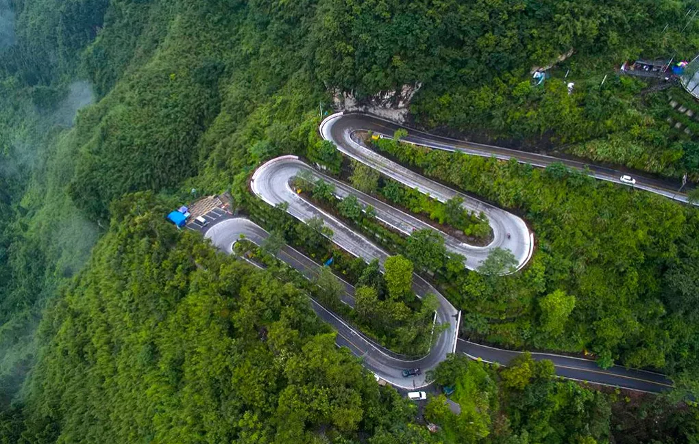 中国六大惊险盘山公路,老司机自驾游也不敢掉以轻心旅行攻略