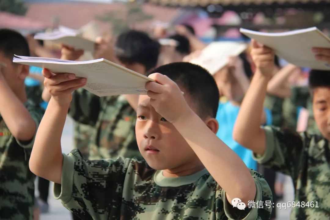 万俊熙,今天的思维导图课上自己画的作品最后受到了老师的表扬,晚上