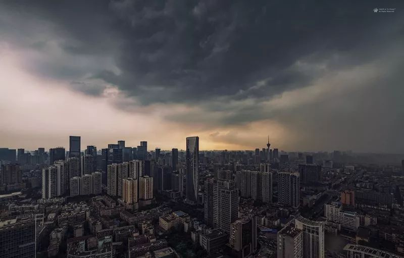 突如其来成都有些地方刚刚冰雹狂风暴雨报坐标你那儿啥情况