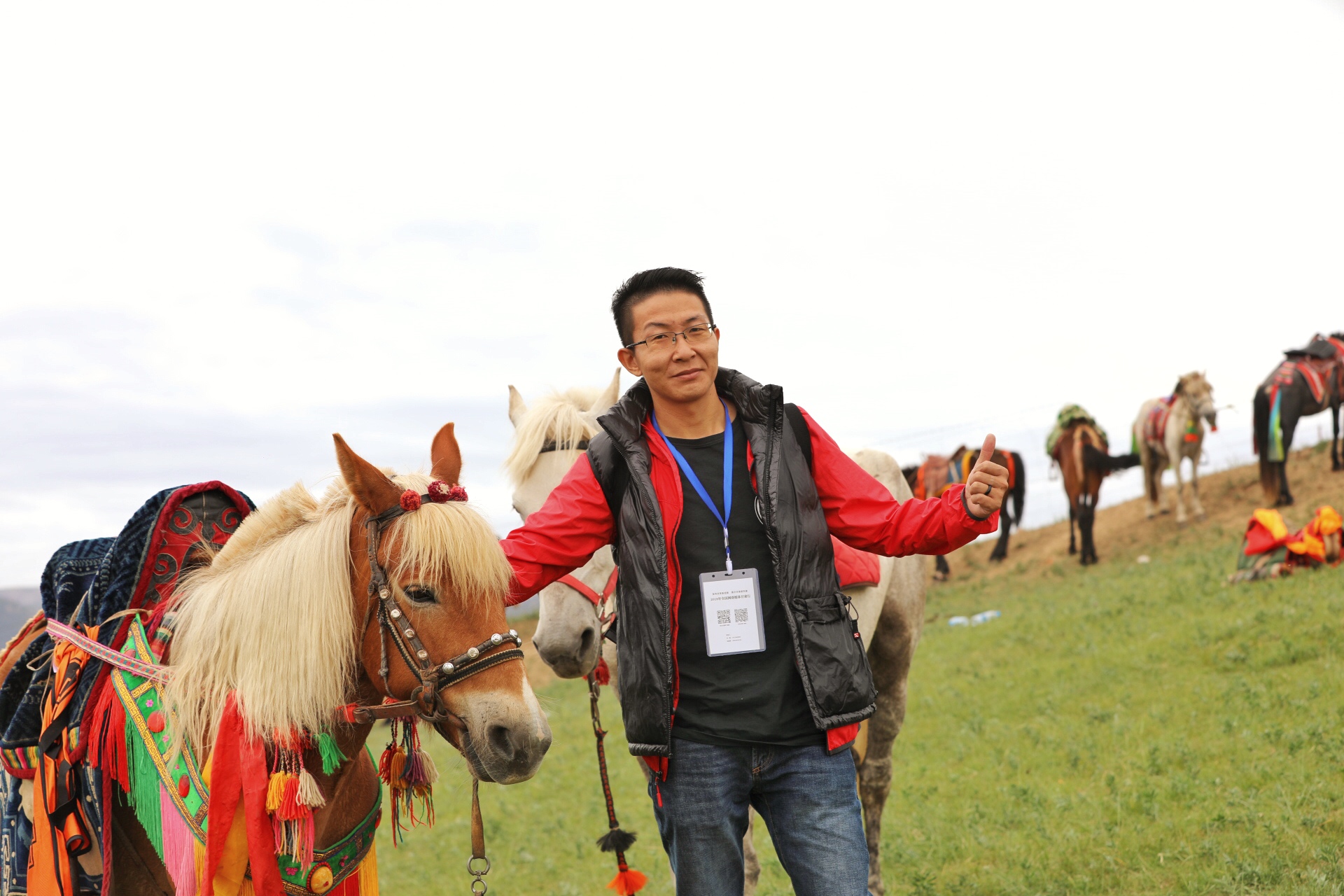 “ag九游会”夏天来甘肃肃南避暑旅行，随时都会遇到牧民的节庆活动(图5)