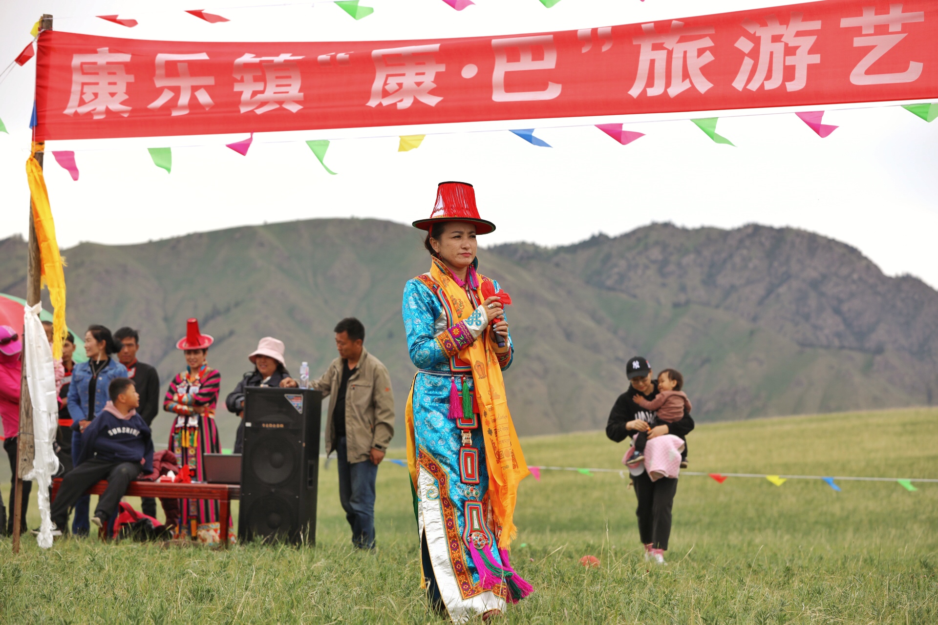 “ag九游会”夏天来甘肃肃南避暑旅行，随时都会遇到牧民的节庆活动(图3)