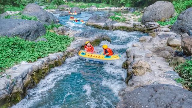 35高温乐山夏日玩水大合集游泳漂流全在这里