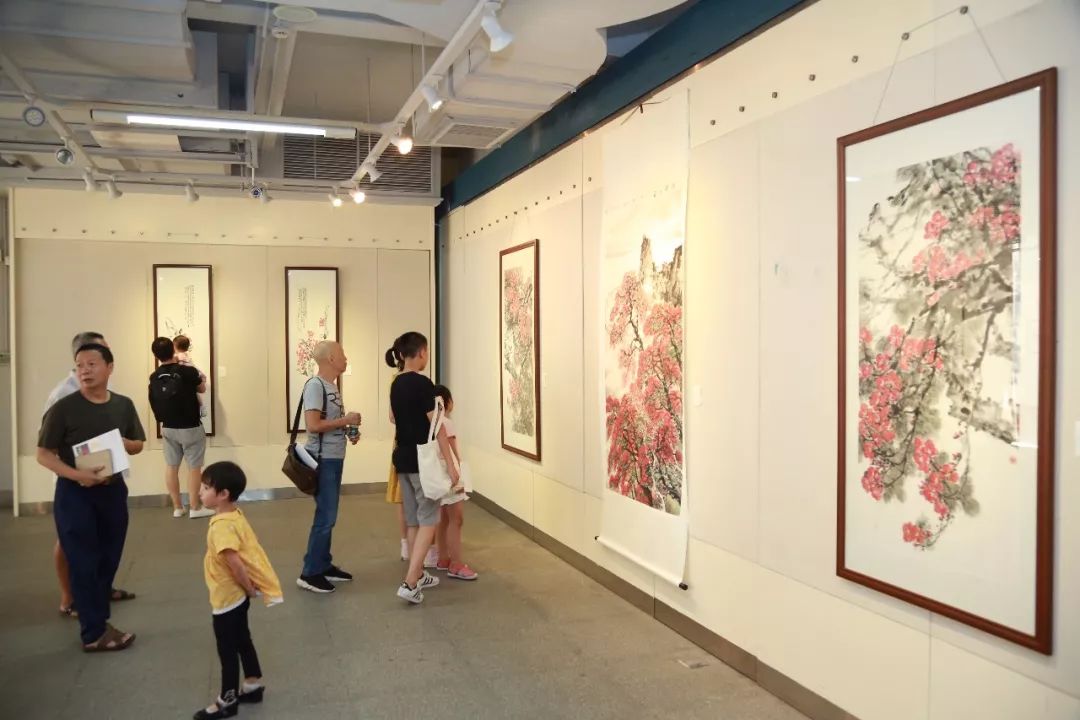 凤凰花开中山市树中国画展诗歌创作展在中山美术馆开展