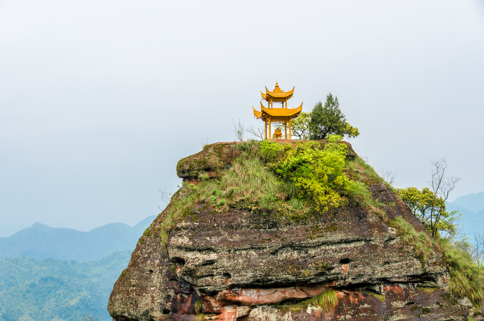 雷火电竞在线登录官网-道教四大名山，最贵的一座山门票200多比武当山还贵(图3)