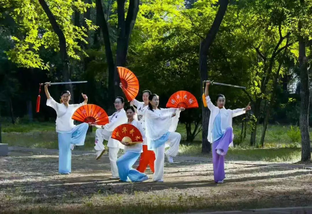 太极拳人口_太极拳卡通图片(3)