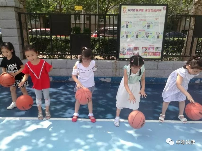 【班級掠影】濟南市歷下區卓雅幼兒園大班：和夥伴在一起 生活 第32張