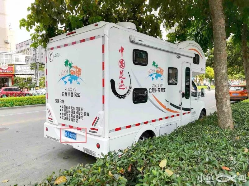 "共享房车"惊现厦门街头,日租几百元!网友:有车有房不远了!